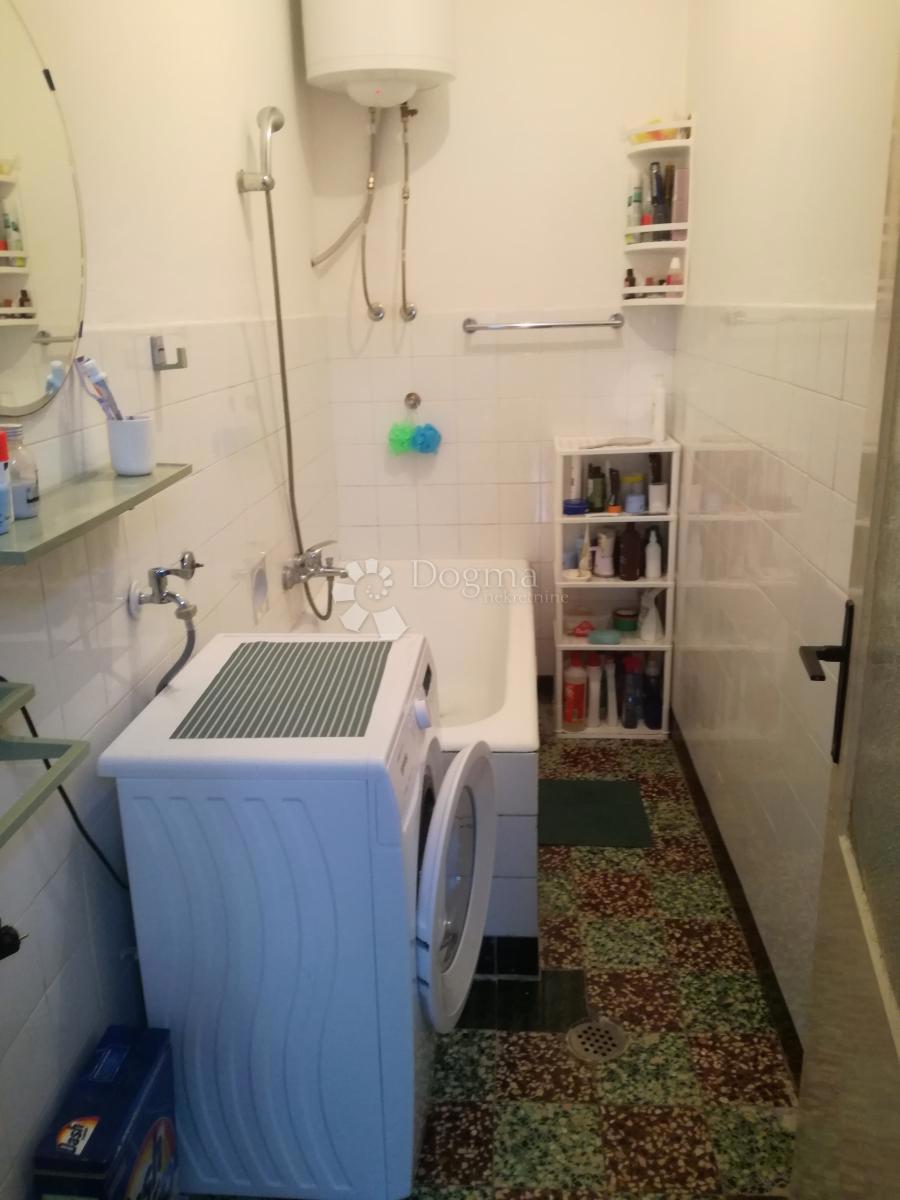 Allogio Varoš, Šibenik, 109m2