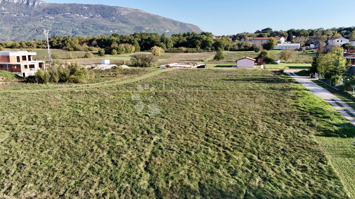 Terreno edificabile Kršan, 1.117m2