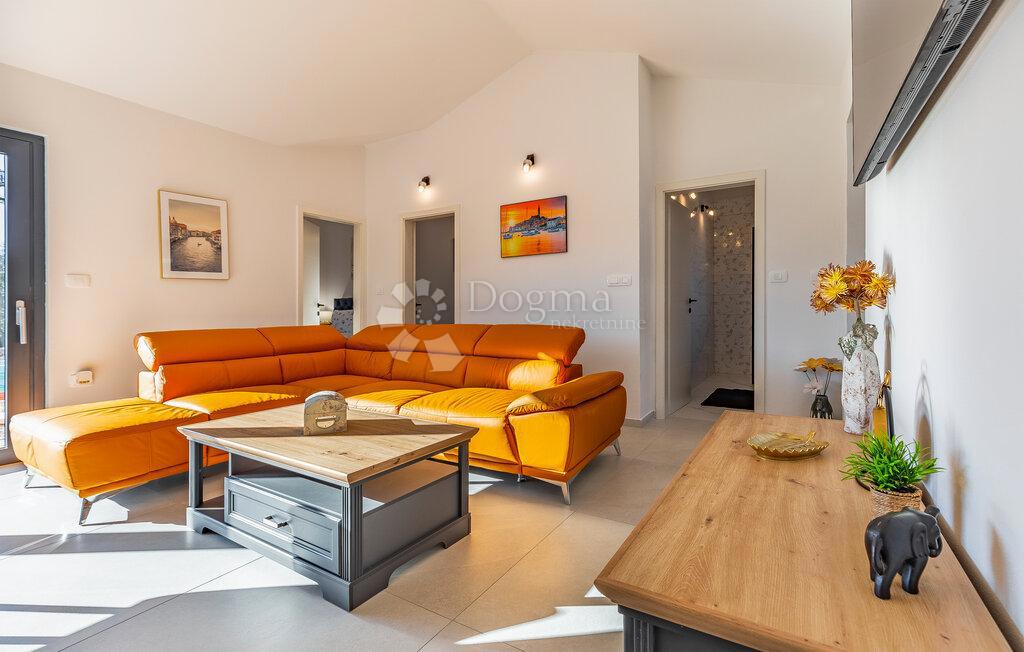 Casa Kavran, Marčana, 100m2