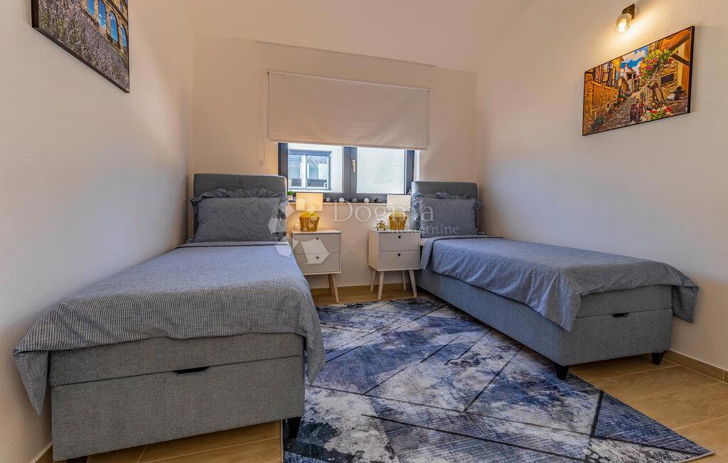 Casa Kavran, Marčana, 100m2