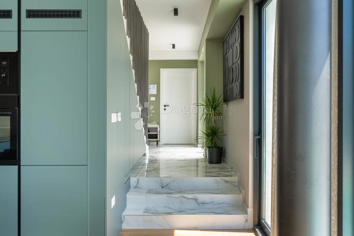 Casa Mulo, Vrsi, 225m2