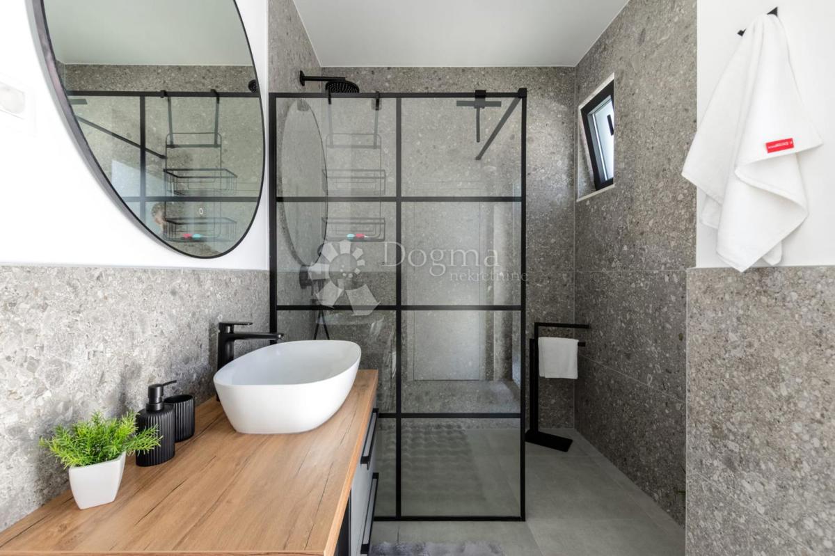 Casa Mulo, Vrsi, 225m2