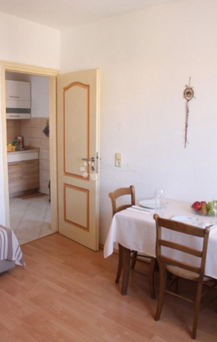 Appartamento duplex 100 m² - possibilità di 2 appartamenti o di uno grande, 800 m dal mare - Rovigno