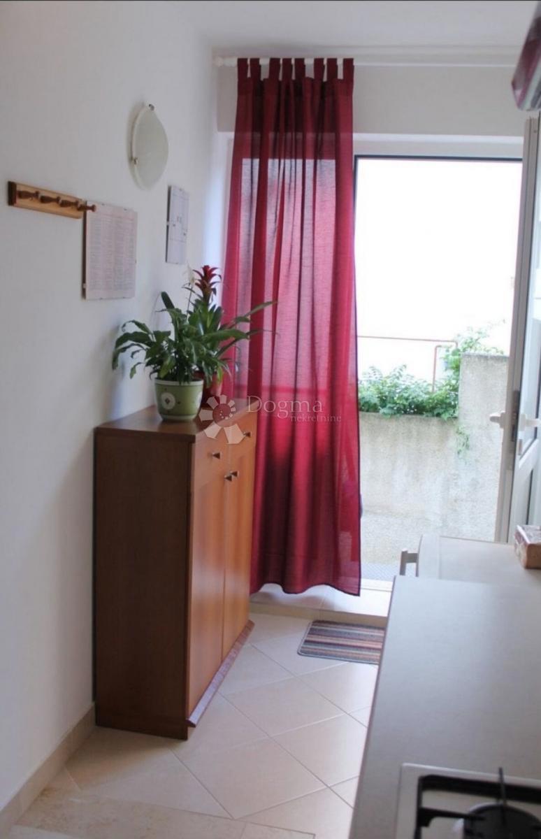 Appartamento duplex 100 m² - possibilità di 2 appartamenti o di uno grande, 800 m dal mare - Rovigno