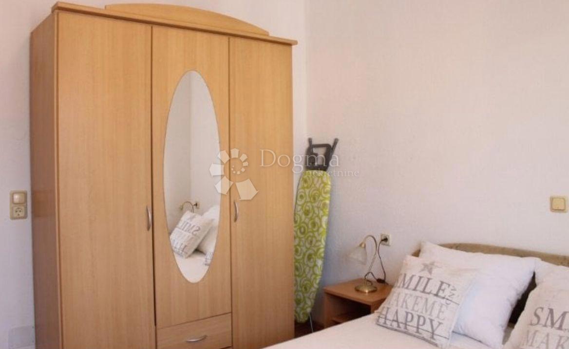 Appartamento duplex 100 m² - possibilità di 2 appartamenti o di uno grande, 800 m dal mare - Rovigno