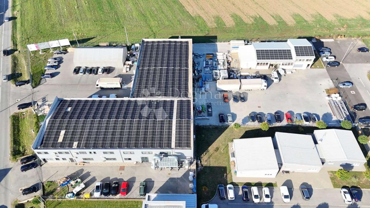 Locale commerciale Tenja, Osijek - Okolica, 3.750m2