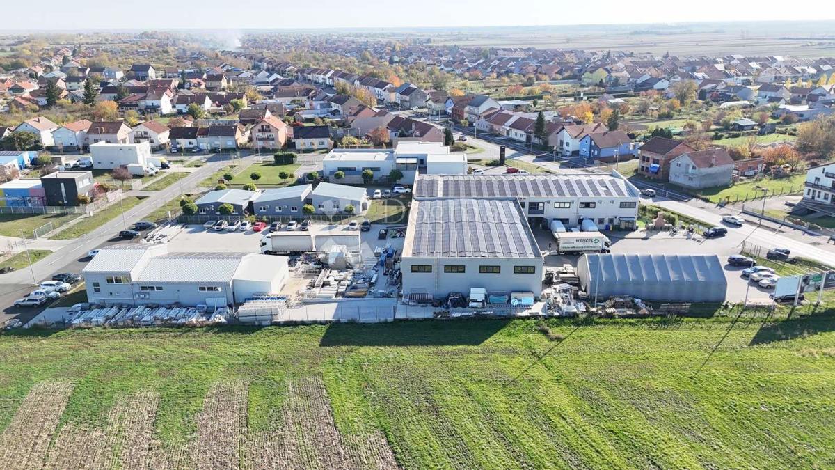 Locale commerciale Tenja, Osijek - Okolica, 3.750m2