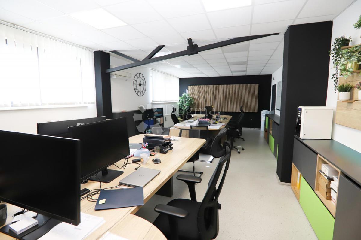 Locale commerciale Tenja, Osijek - Okolica, 3.750m2