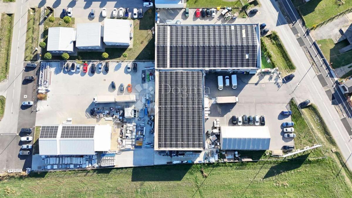 Locale commerciale Tenja, Osijek - Okolica, 3.750m2