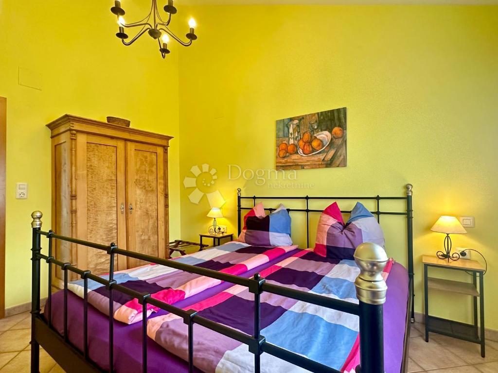 Casa con bellissimo giardino e piscina - 500 m dal mare