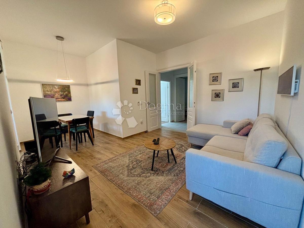 Appartamento recentemente ristrutturato nel centro di Pola - a 2 minuti dall'Arena