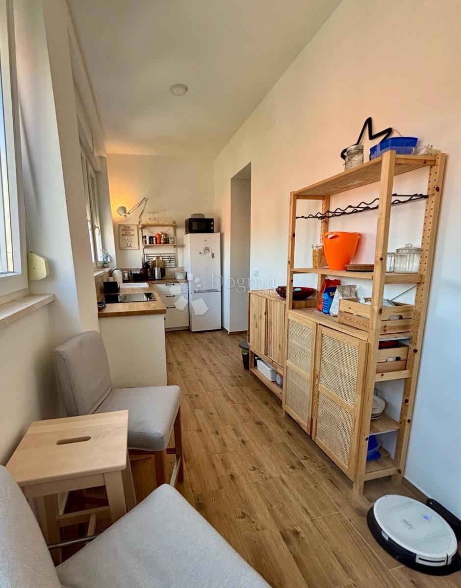 Appartamento recentemente ristrutturato nel centro di Pola - a 2 minuti dall'Arena