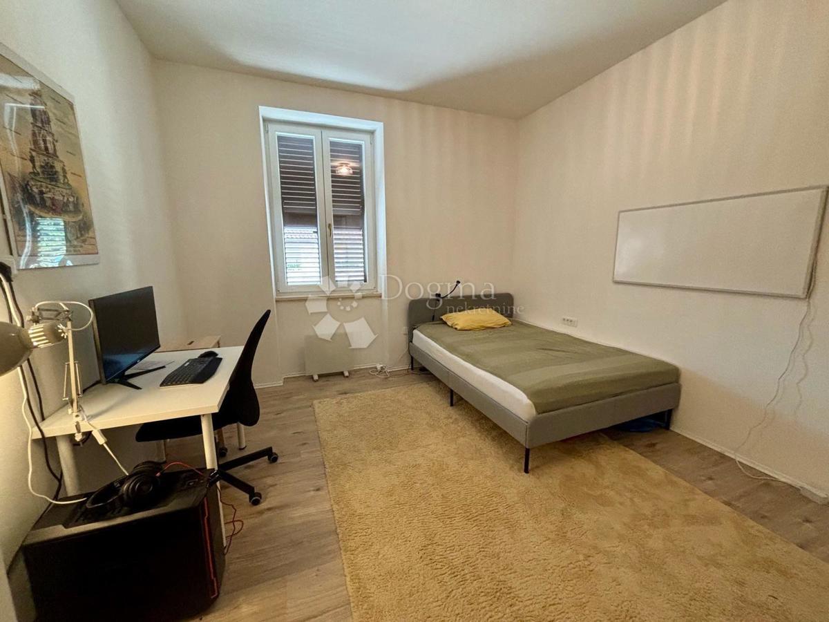 Appartamento recentemente ristrutturato nel centro di Pola - a 2 minuti dall'Arena