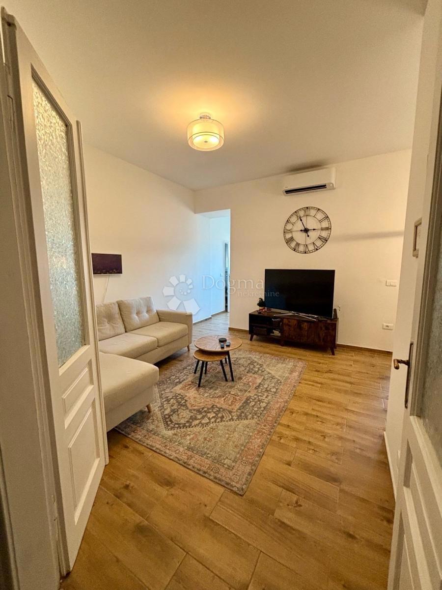 Appartamento recentemente ristrutturato nel centro di Pola - a 2 minuti dall'Arena