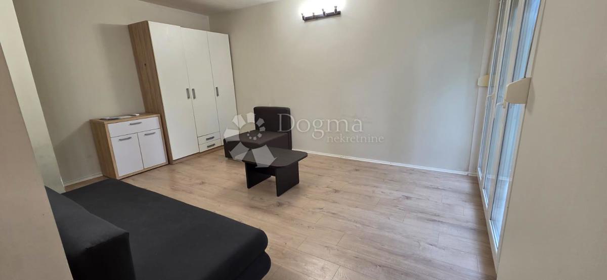 Allogio Jug II, Osijek, 25,20m2