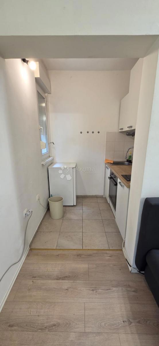 Allogio Jug II, Osijek, 25,20m2