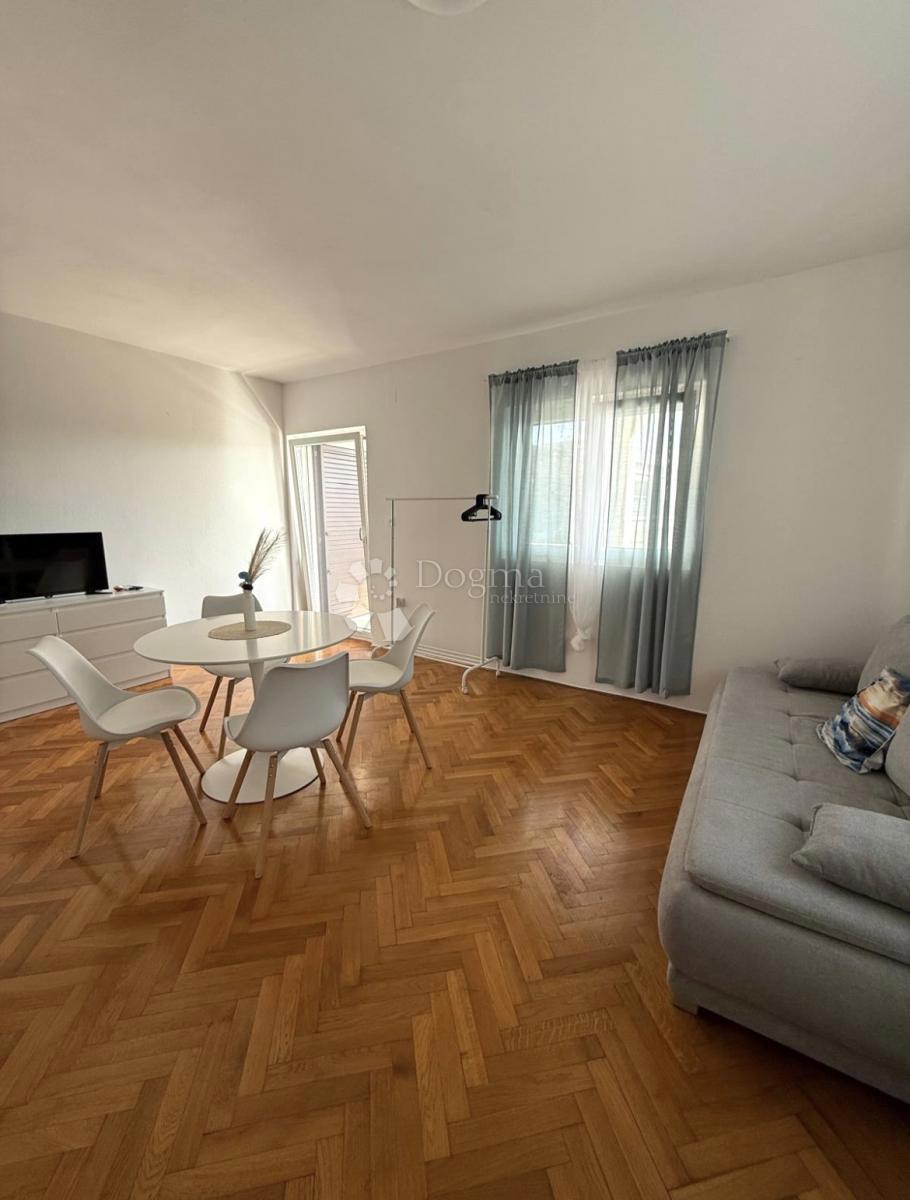 Casa Ugljan, Preko, 616,12m2