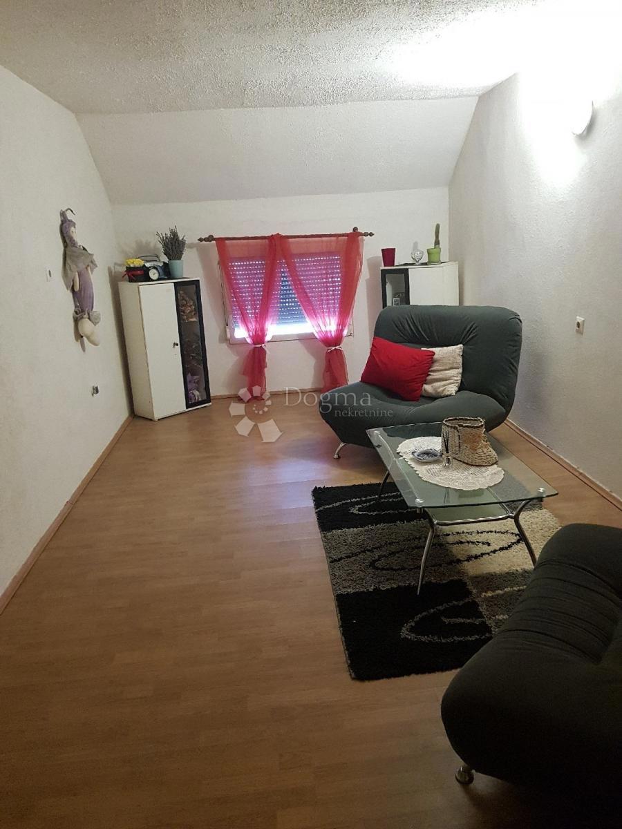 Casa Sarvaš, Osijek - Okolica, 280m2