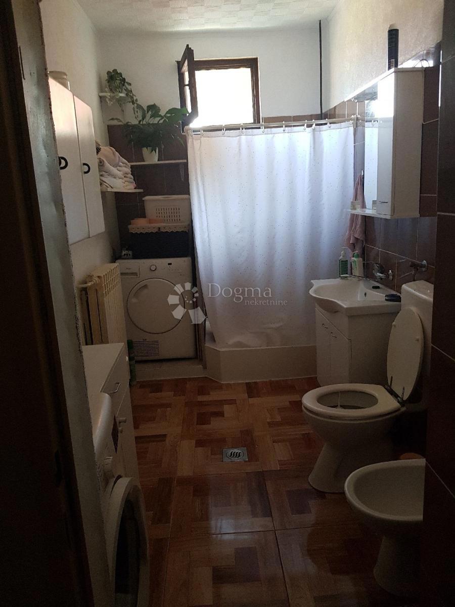 Casa Sarvaš, Osijek - Okolica, 280m2