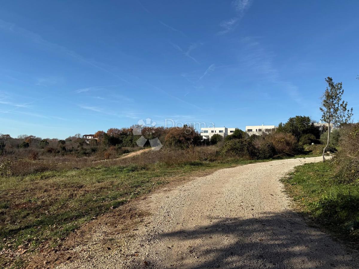 TERRENO EDIFICABILE KRNICA 780M2