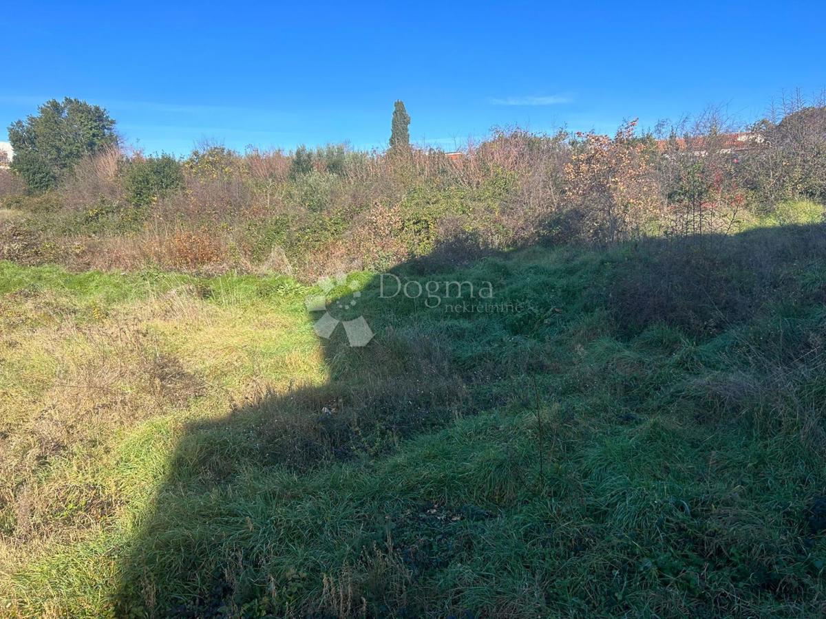 TERRENO EDIFICABILE KRNICA 780M2