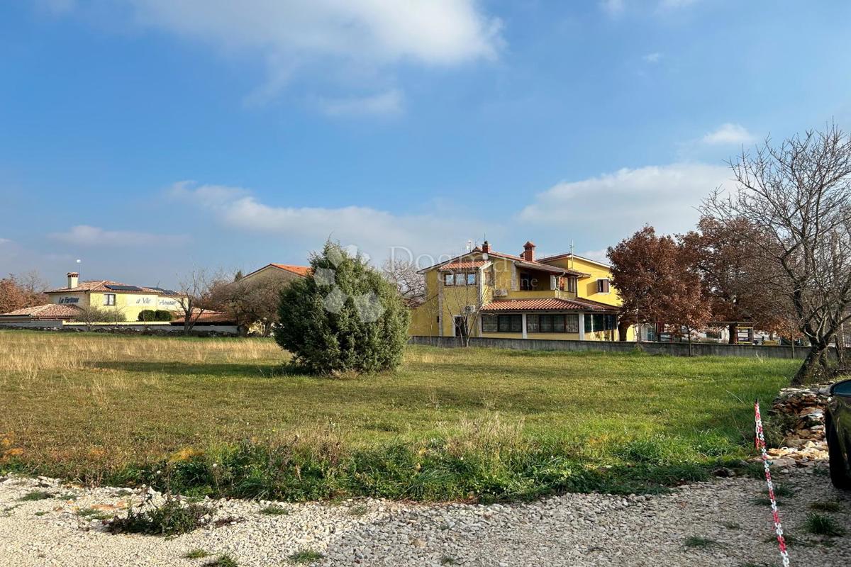 Terreno edificabile Vodnjan, 939m2
