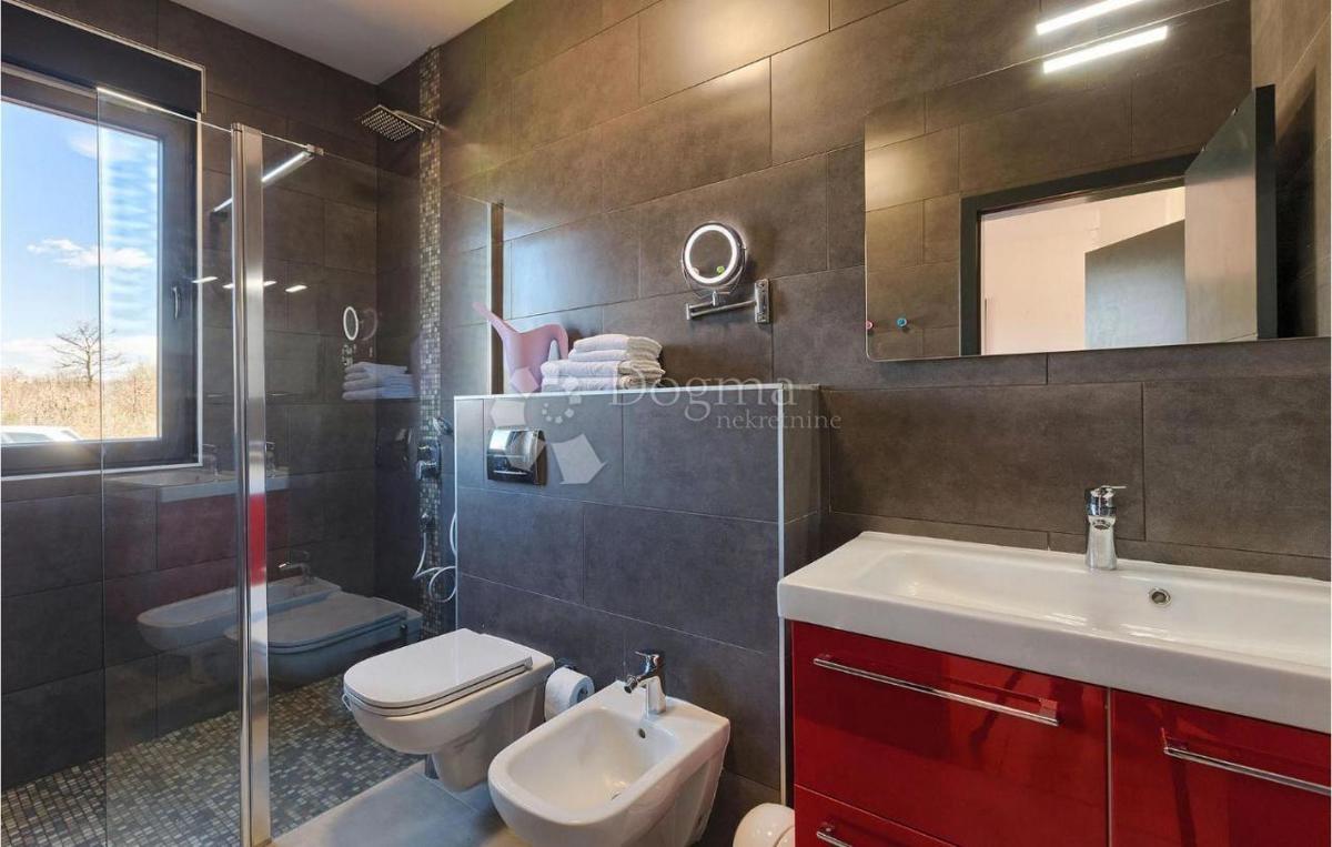 Casa Svetvinčenat, 100m2