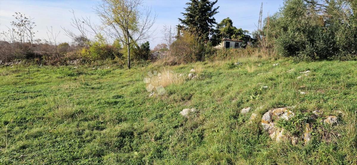 Terreno Labin, 785m2