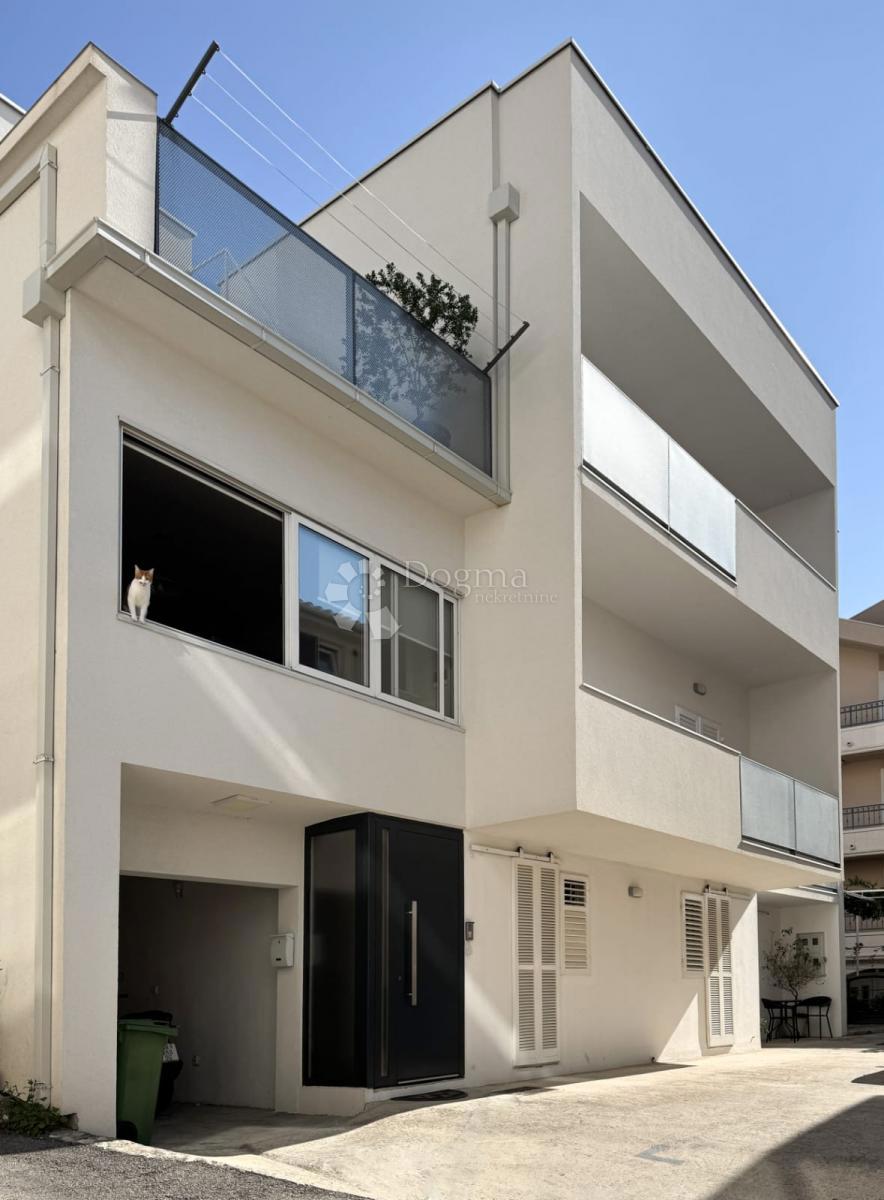 Casa Tučepi, 382,31m2