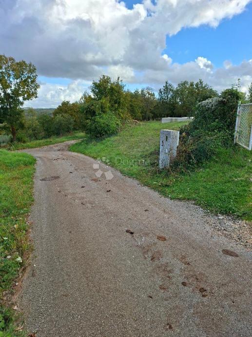 Terreno edificabile Višnjan, 552m2