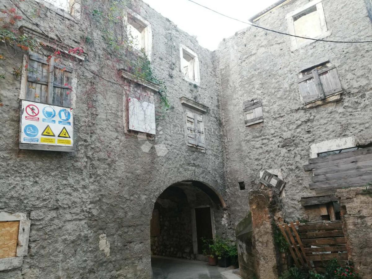 STRAORDINARIA OPPORTUNITÀ DI INVESTIMENTO NEL CUORE DI SENJ 