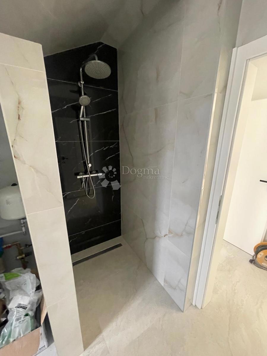 Casa Tribunj, 243,70m2