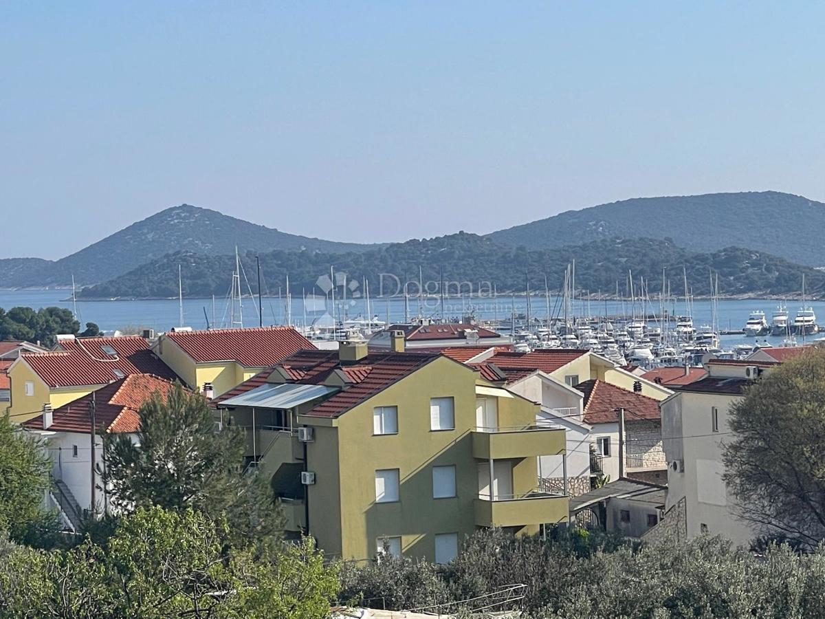 Casa Tribunj, 243,70m2