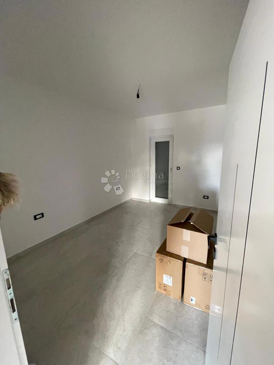 Casa Tribunj, 243,70m2