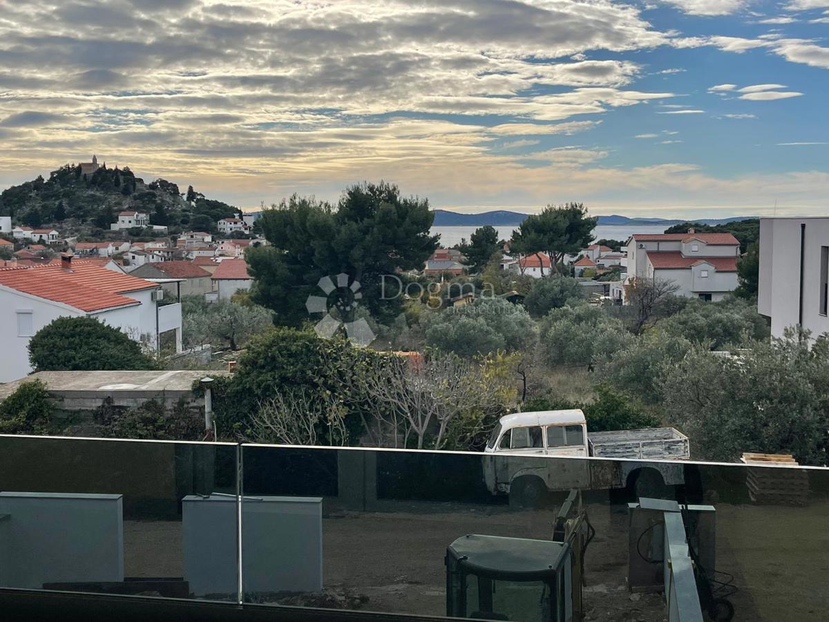 Casa Tribunj, 243,70m2