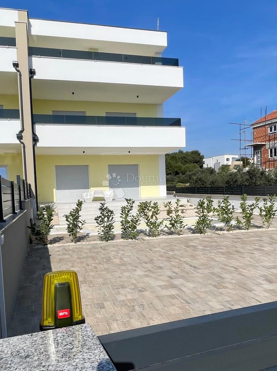 Casa Tribunj, 243,70m2