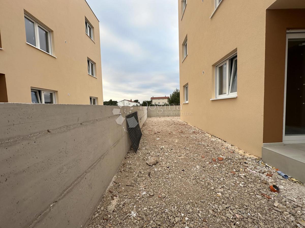 Allogio Donje Ražine, Šibenik, 67,64m2