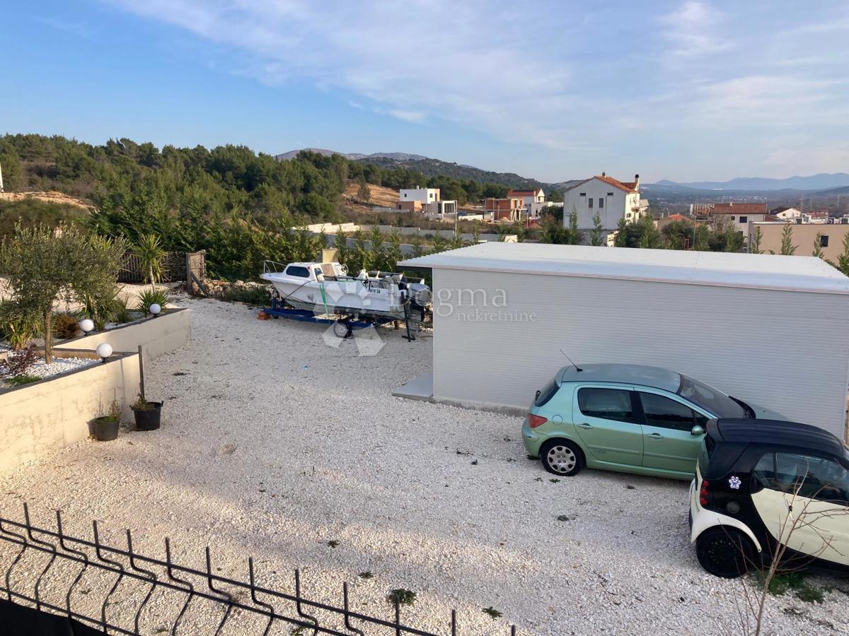 Terreno edificabile Bilice, Šibenik - Okolica, 580m2