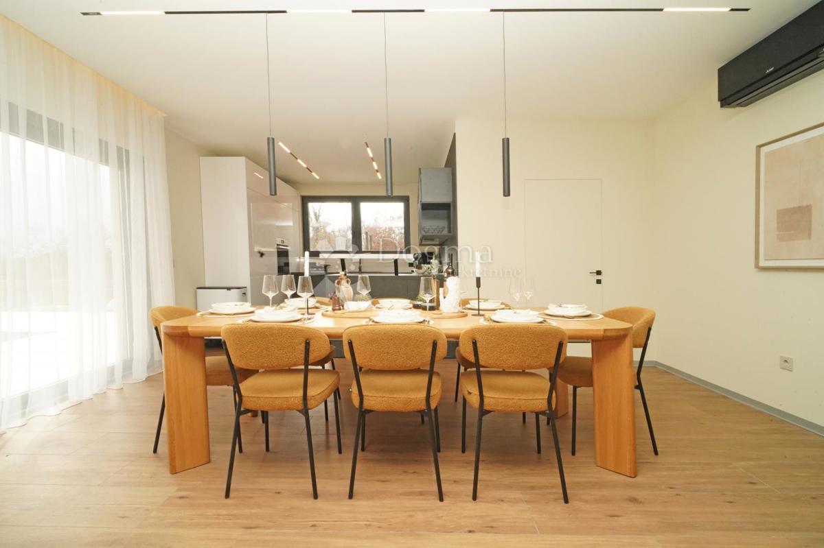 Casa Kringa, Tinjan, 370m2