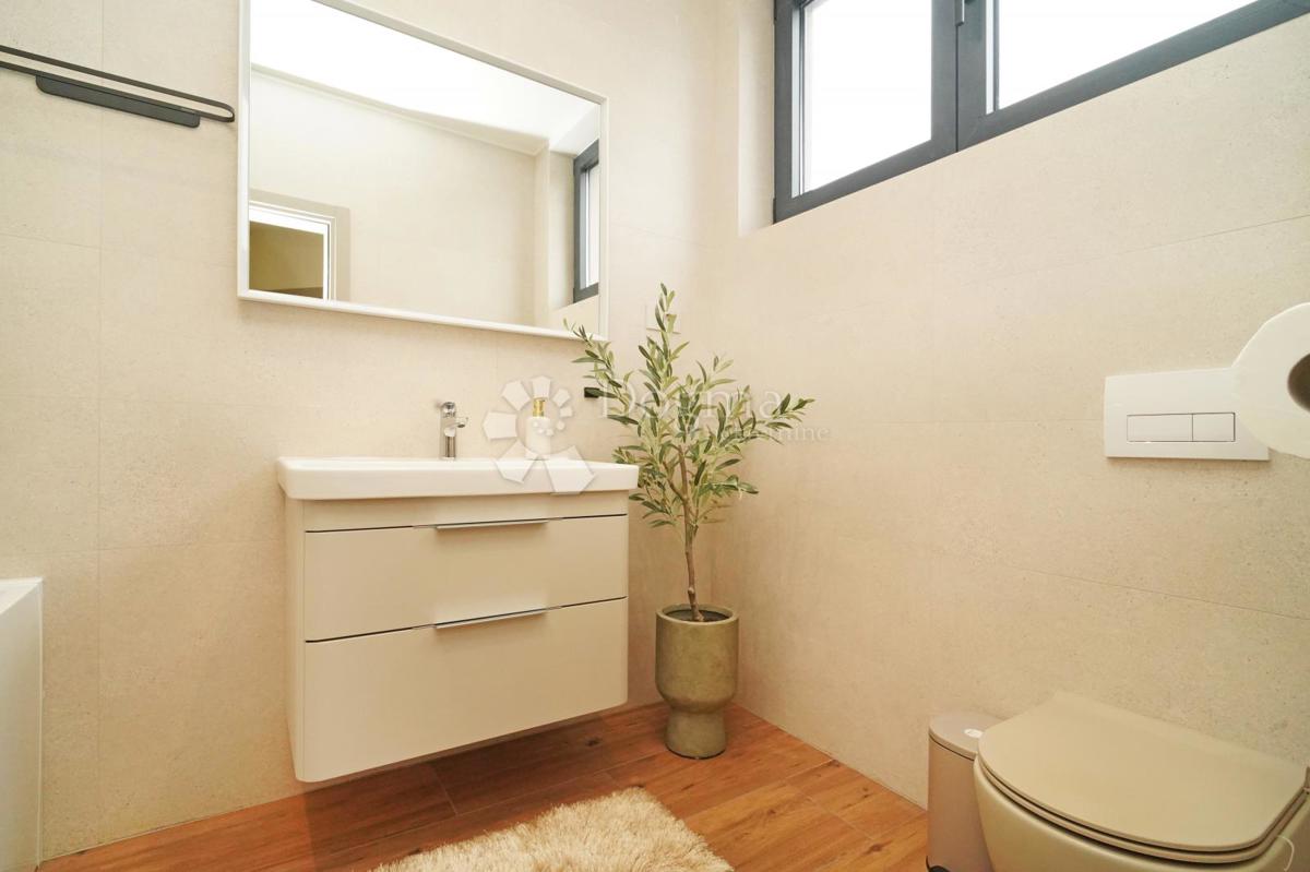 Casa Kringa, Tinjan, 370m2