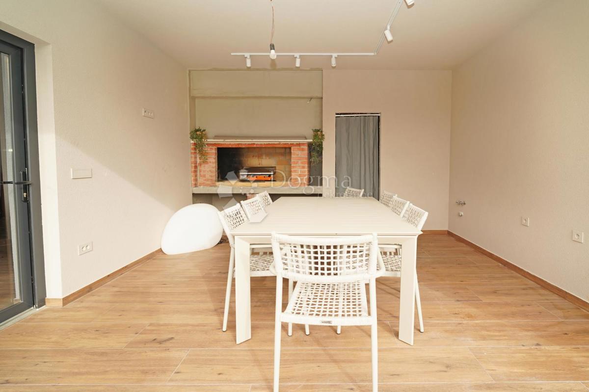 Casa Kringa, Tinjan, 370m2