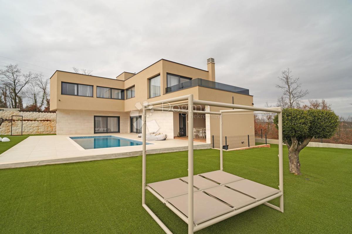 Casa Kringa, Tinjan, 370m2