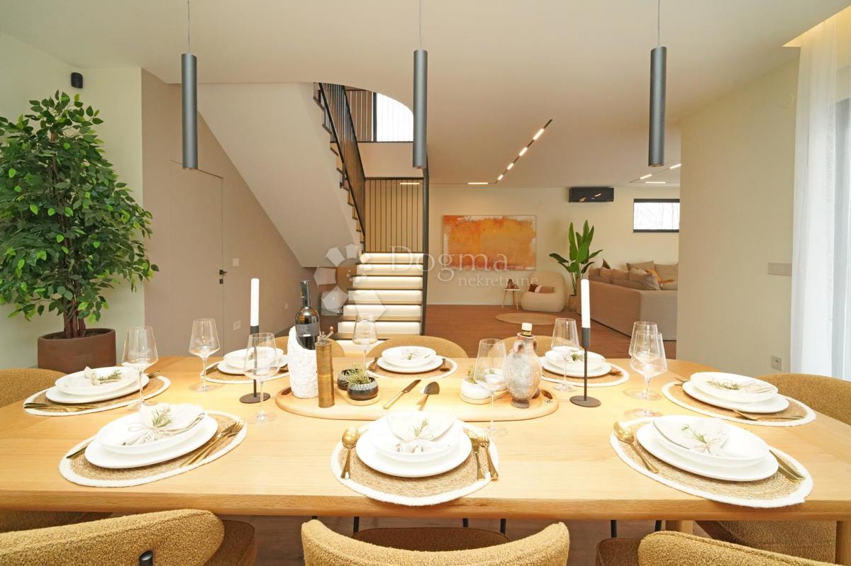 Casa Kringa, Tinjan, 370m2