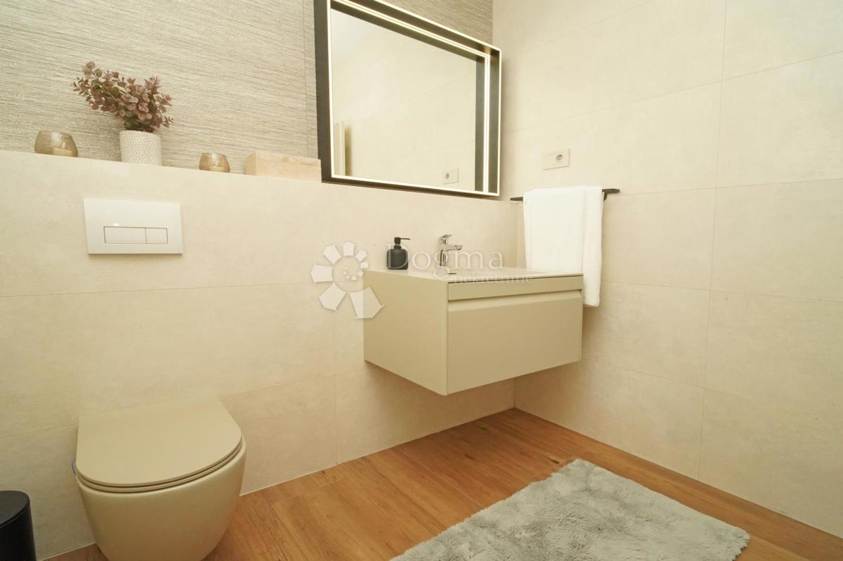 Casa Kringa, Tinjan, 370m2