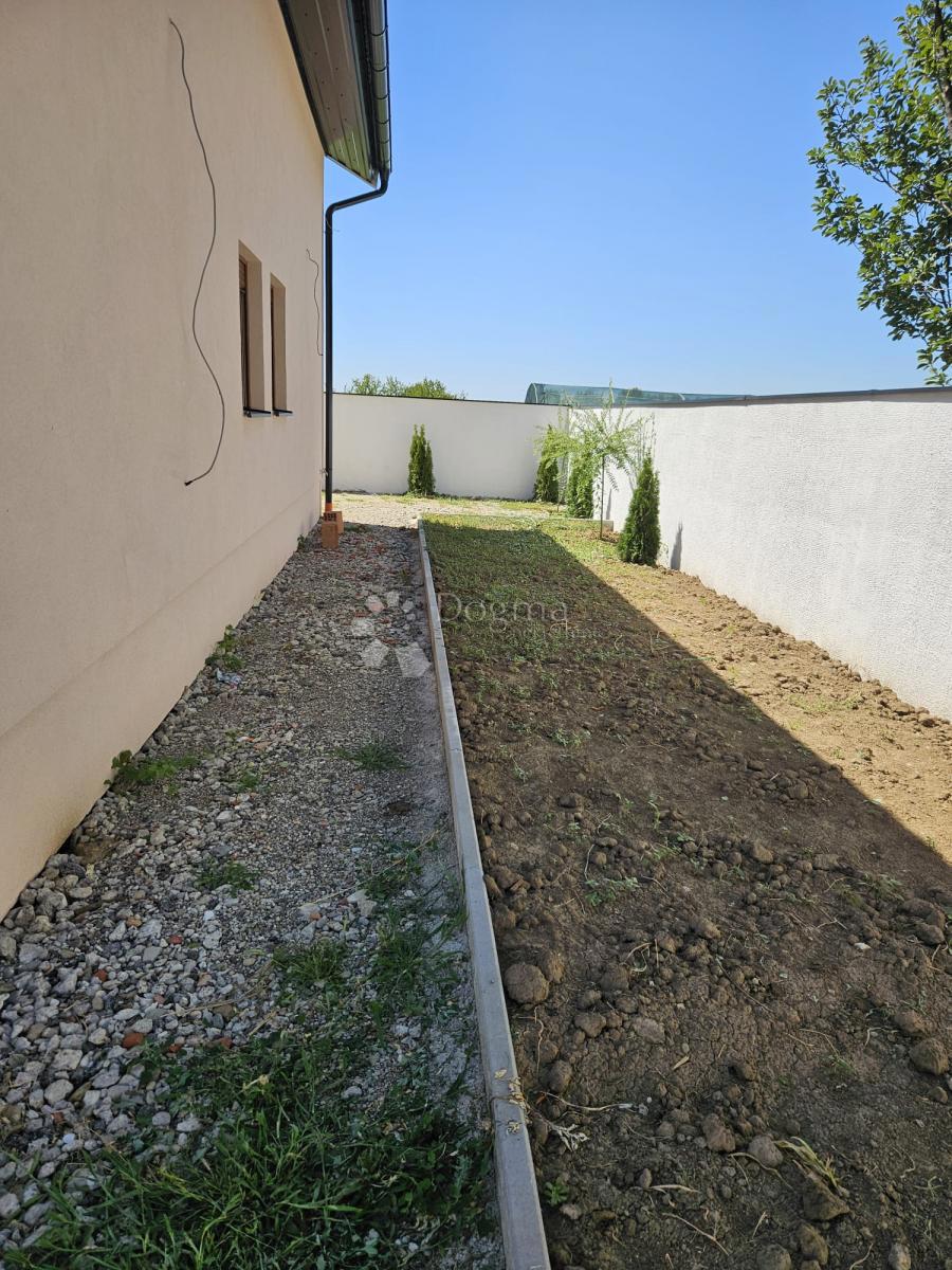 Casa Sarvaš, Osijek - Okolica, 200m2