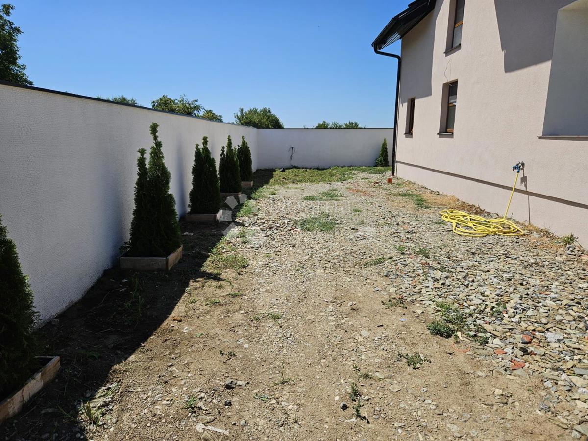 Casa Sarvaš, Osijek - Okolica, 200m2