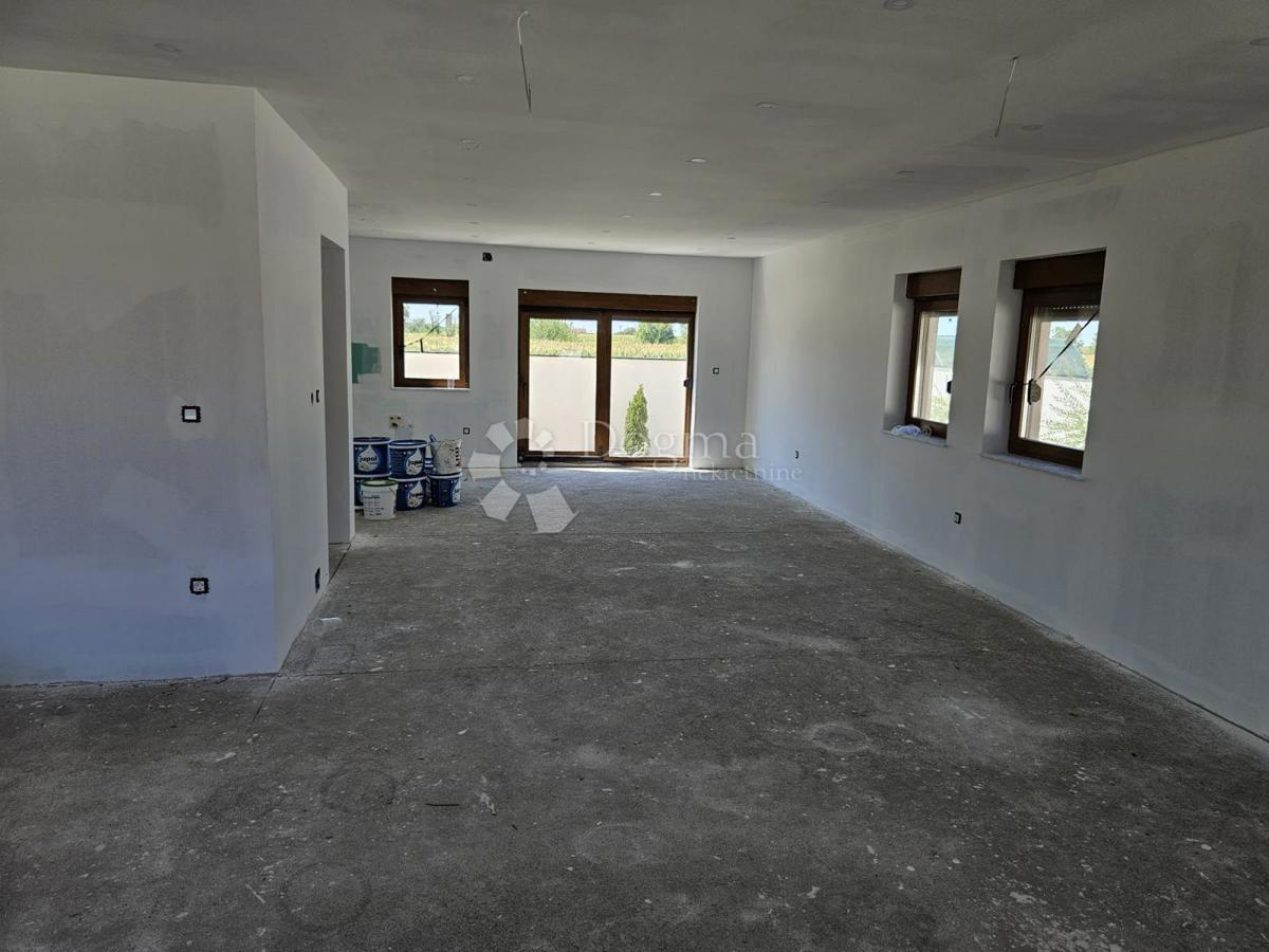 Casa Sarvaš, Osijek - Okolica, 200m2