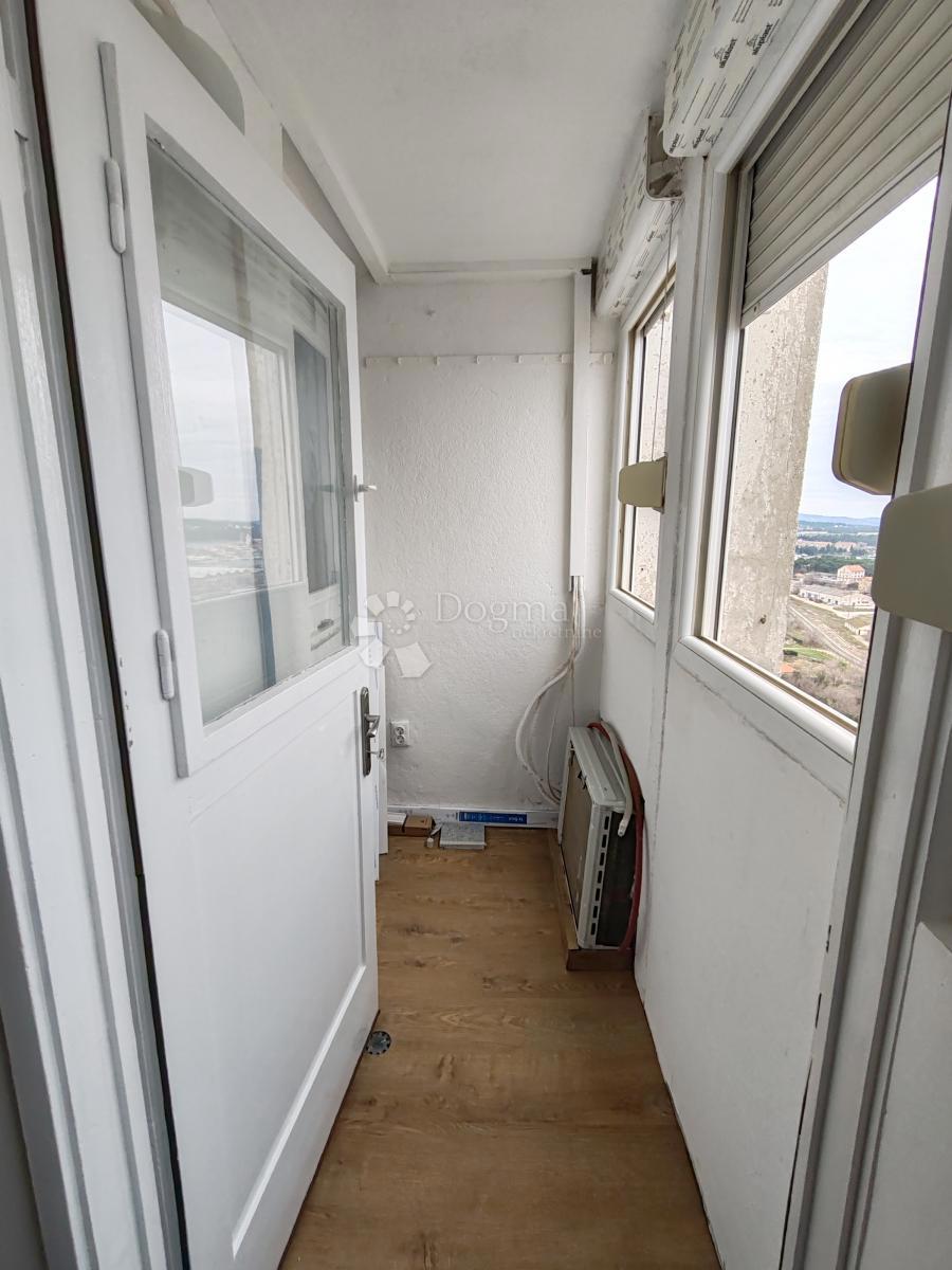 Allogio Baldekin, Šibenik, 62m2