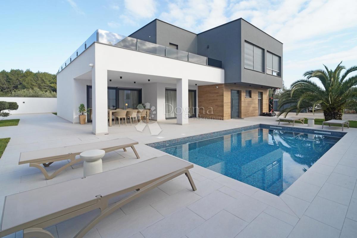 PACE, LUSSO E PRIVACY NEL CUORE DI POLA