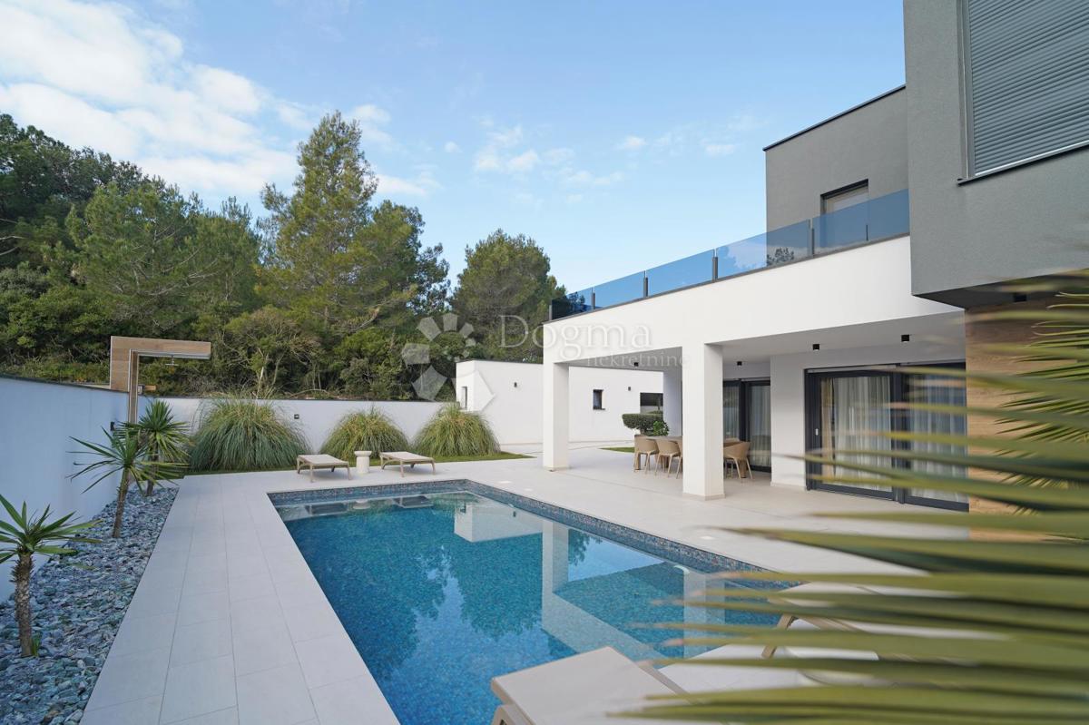 PACE, LUSSO E PRIVACY NEL CUORE DI POLA